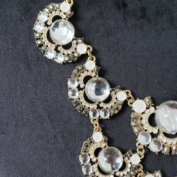 Womens Fashion Gold Plated Rhinestone Crystal Linked Necklace with Lobster Clasp - Picture 3 of 7